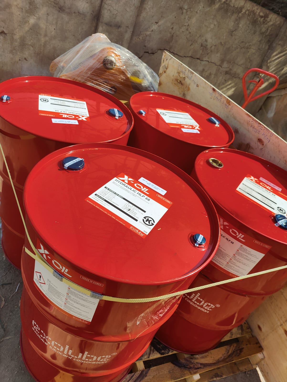X-OIL Hydraulic HLP 68 – Premium Anti-Wear Hydraulic Oil (200L Drum)